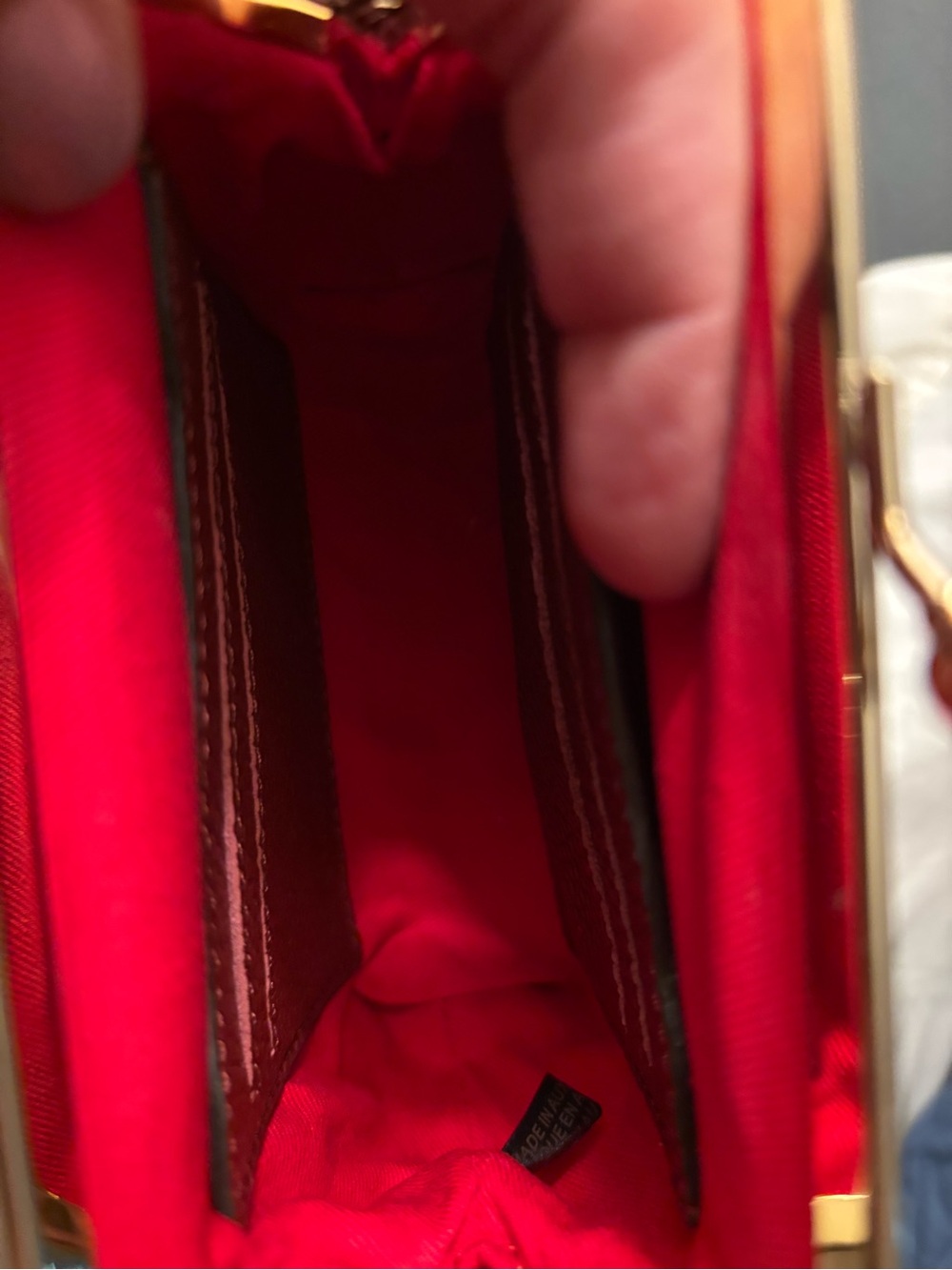 Dooney & Bourke Wine Red Pebble Leather Kiss-Lock Coin Purse Wallet NWOT - Picture 5 of 7